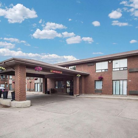 Comfort Inn West Edmonton Exterior photo