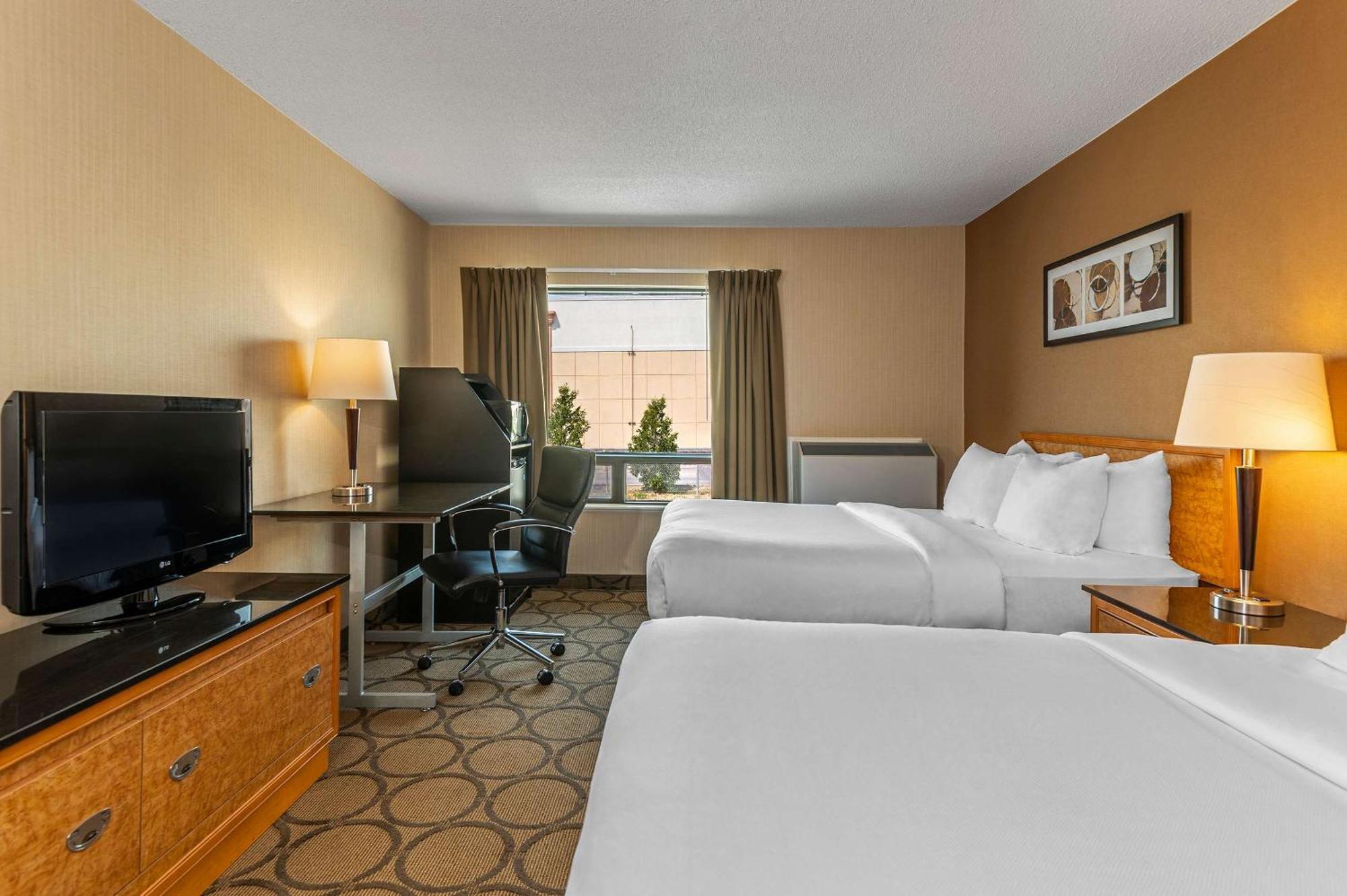 Comfort Inn West Edmonton Exterior photo